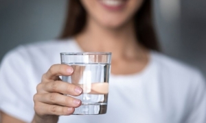 6 tác hại của việc lười uống nước vào mùa đông
